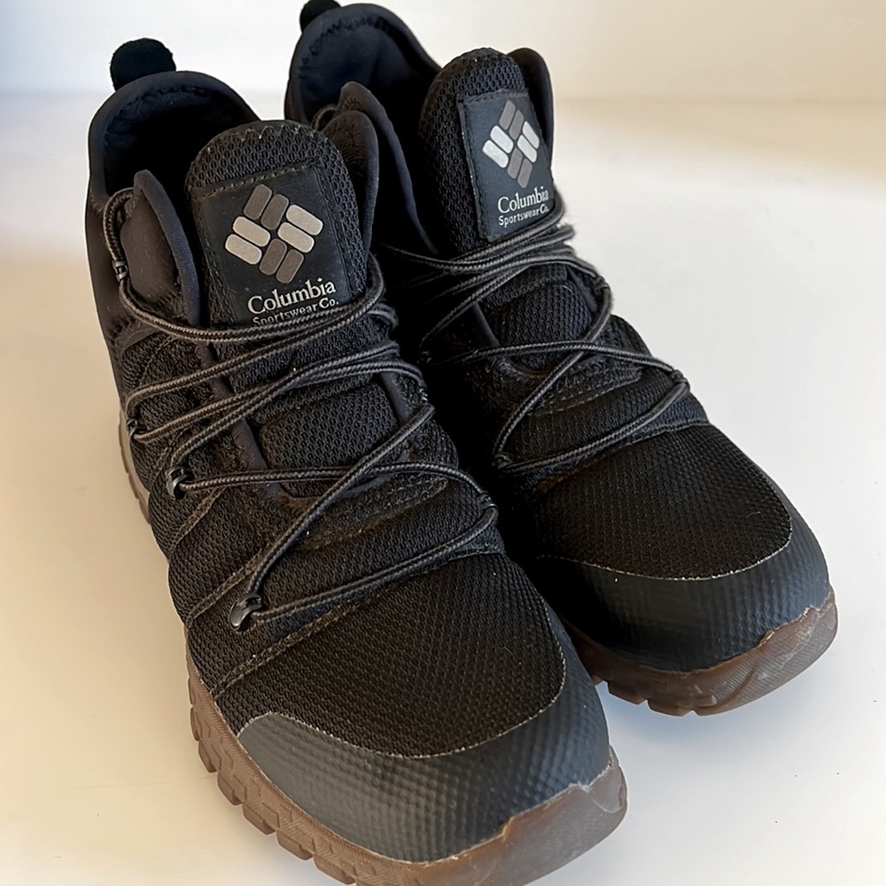 Columbia Fairbanks mid hiking boot men’s 10.5